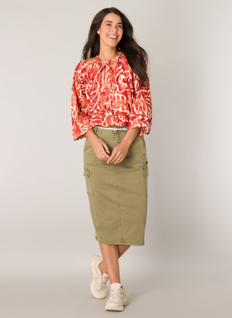 Fay - Feminine Blouse with a round neckline-BLOUSE-Yest-Urbanheer