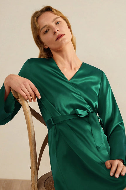 Loose Collarless Silk Emerald Green-Robe-MommeSilk-Urbanheer