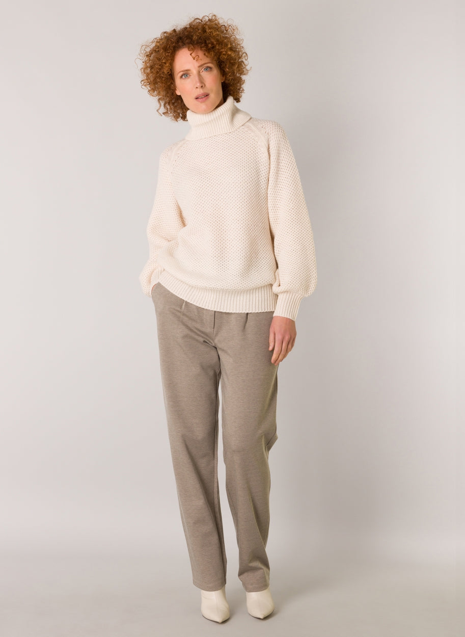 Ewa Sandy White knitted jumper-Jumpers-Yest-Urbanheer