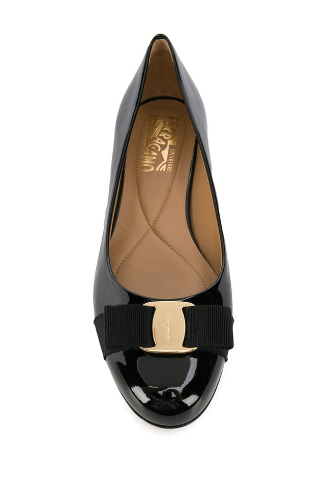 Ferragamo Flat shoes Black