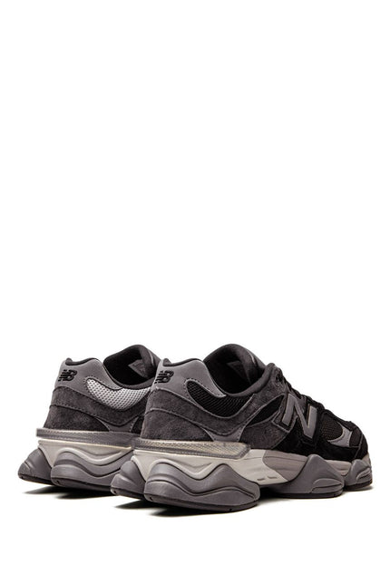 New Balance Sneakers Black