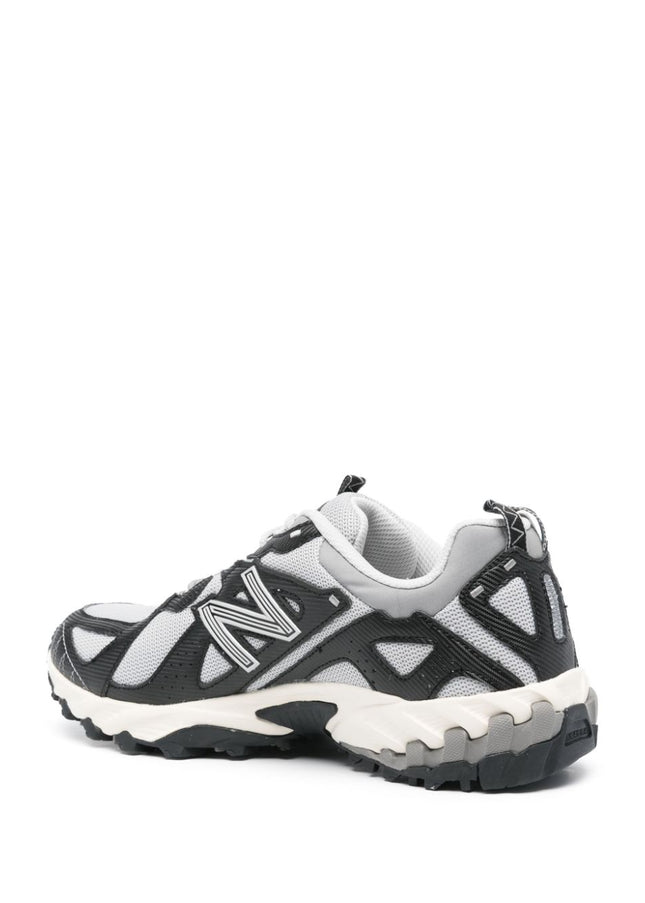 New Balance Sneakers Black