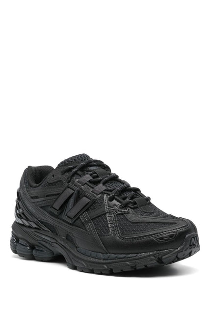 New Balance Sneakers Black