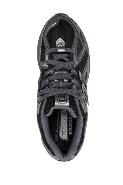 New Balance Sneakers Black