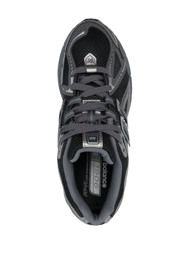 New Balance Sneakers Black