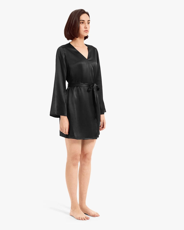 Loose Collarless Silk Black-Robe-MommeSilk-Urbanheer