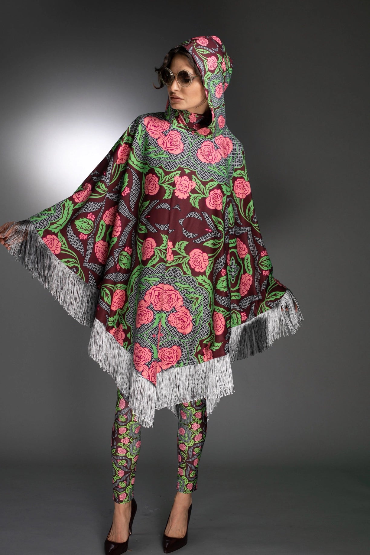 Floral-Printed Fabric Reversible Pink Rosses Floral Cape-Nuvula-Urbanheer