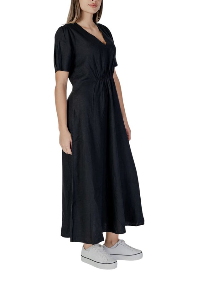 B.Young Black Linen Dress