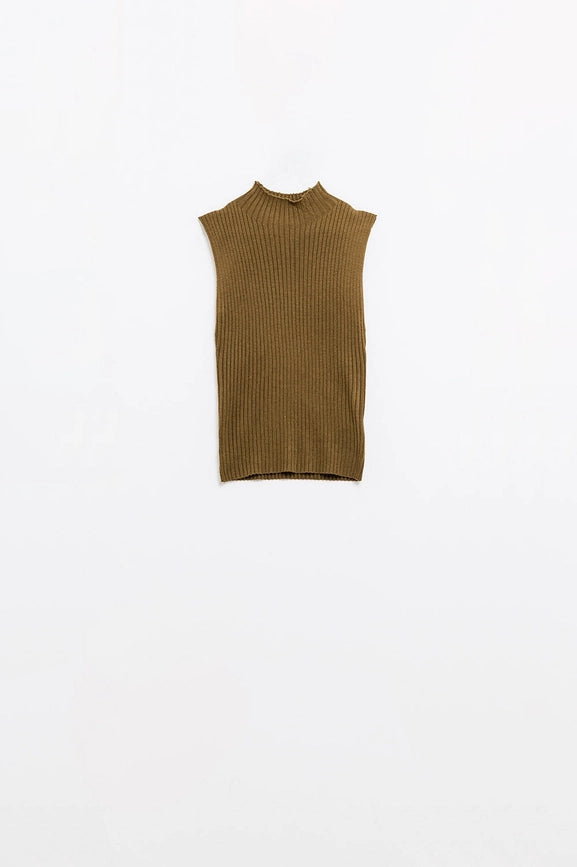 Sleeveless Fine Knit Wool Sweater in Brown