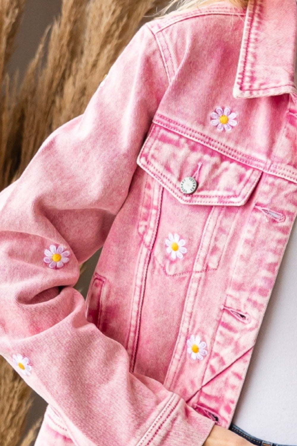 Veveret Daisy Print Button Up Denim Jacket-UHX-Urbanheer