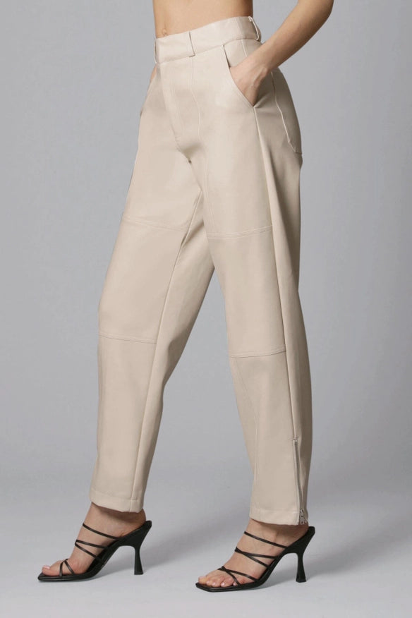 Faux-Ever Leather™ Tapered Pant-Pant-Avec Les Filles-Urbanheer