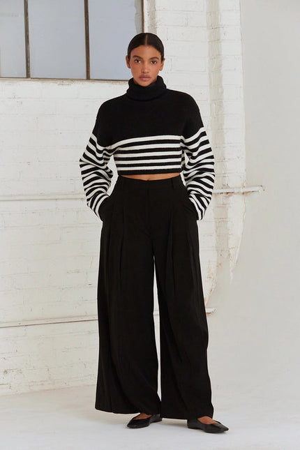 Avery Turtle Neck Striped Sweater Top BLACK/WHITE