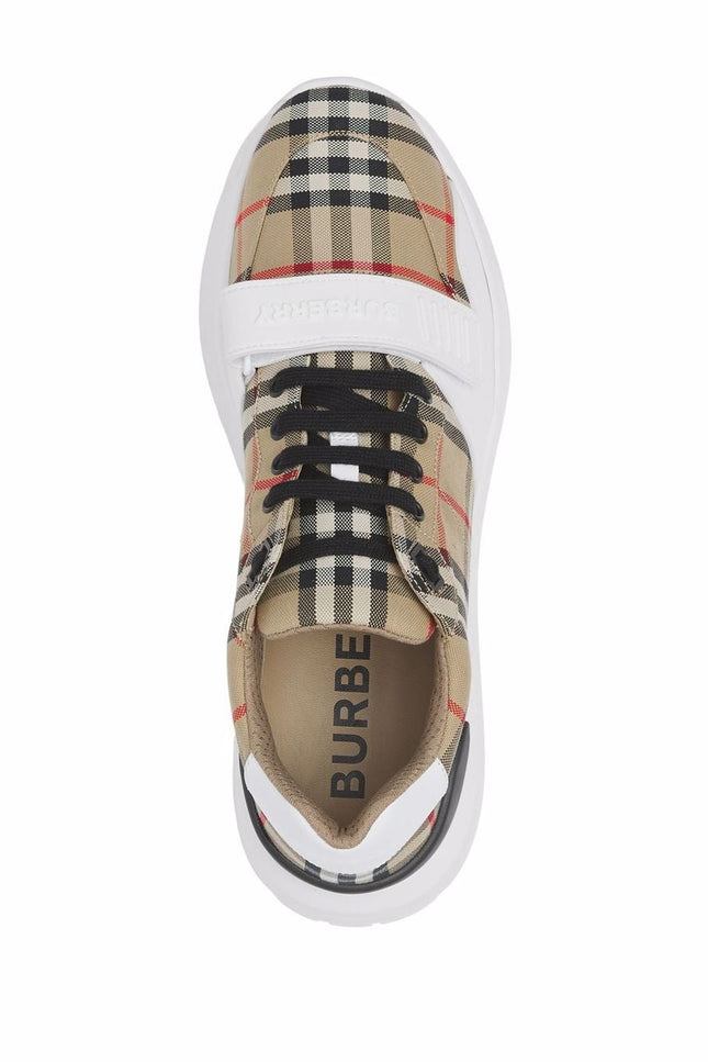 Burberry Sneakers Beige