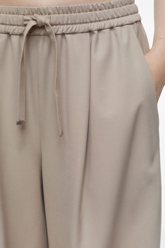 Closed Trousers Beige