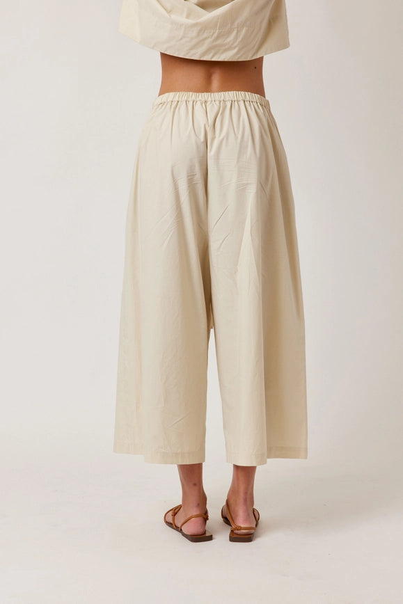 Cropped Cotton Pants-Pants-amente-XS/S-Beige-Urbanheer