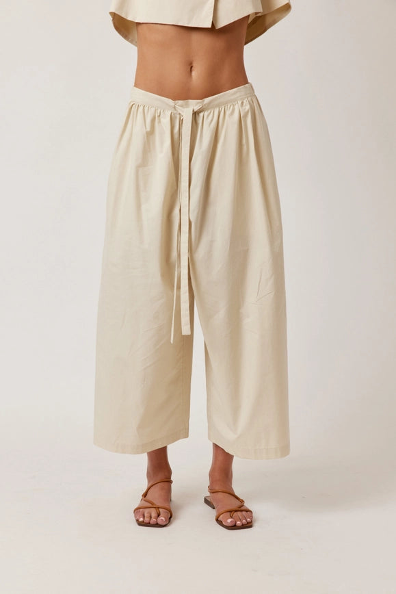 Cropped Cotton Pants-Pants-amente-XS/S-Beige-Urbanheer