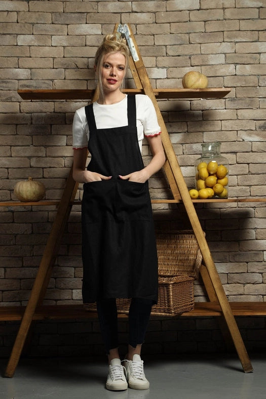 Cross-Back Linen Apron in Black