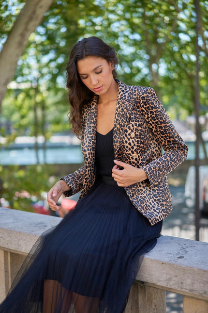 Cross Fitted Leopard Velvet Jacket Beige