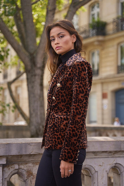 Cross Fitted Leopard Velvet Jacket Camel