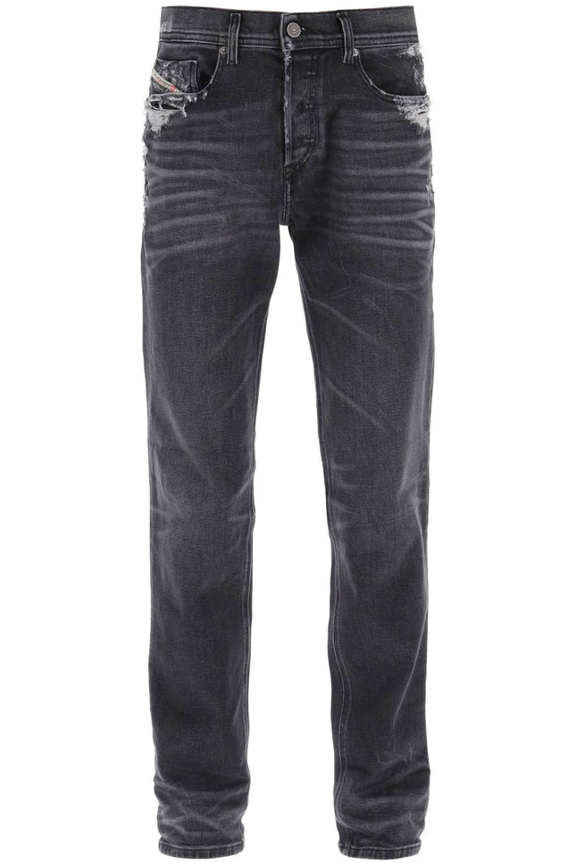 Diesel 023 d-finitive regular fit jeans-men > clothing > jeans > jeans-Diesel-Urbanheer