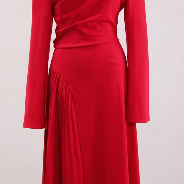 Elegant Red Off-Shoulder Pleated Long Dress