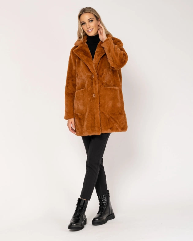 Fur coat with pocket and buttons CAMEL