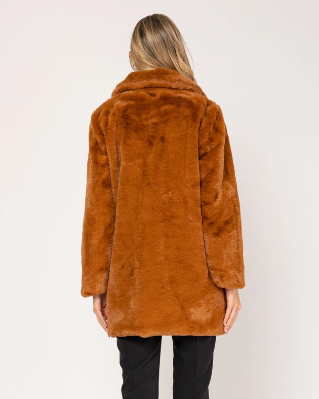 Fur coat with pocket and buttons CAMEL