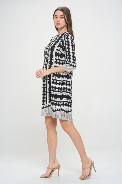 Geometric Print 3/4 Sleeve Shift Dress-2