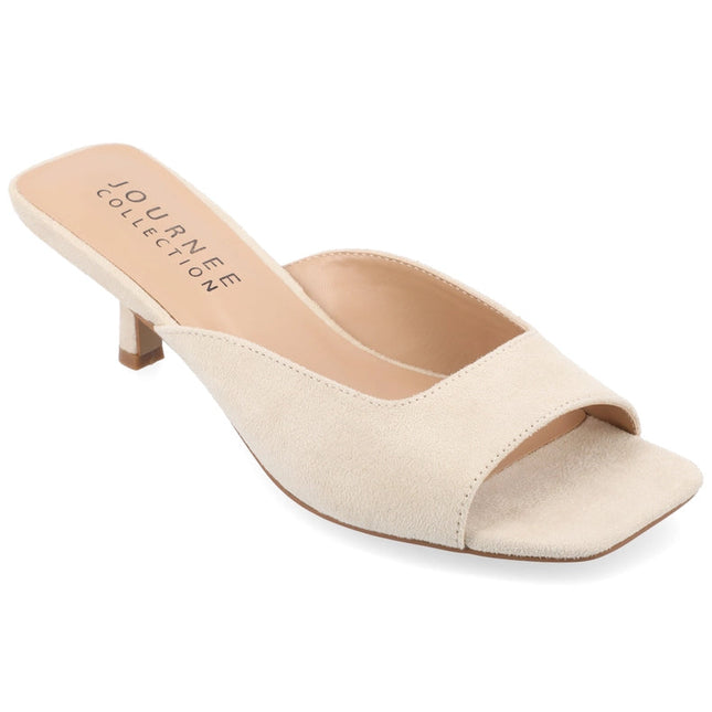 Journee Collection Women's Larna Wide Width Pump