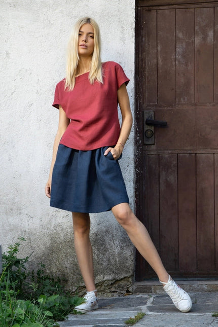 Lisbon Linen Blouse with Short Sleeves and Side Slits