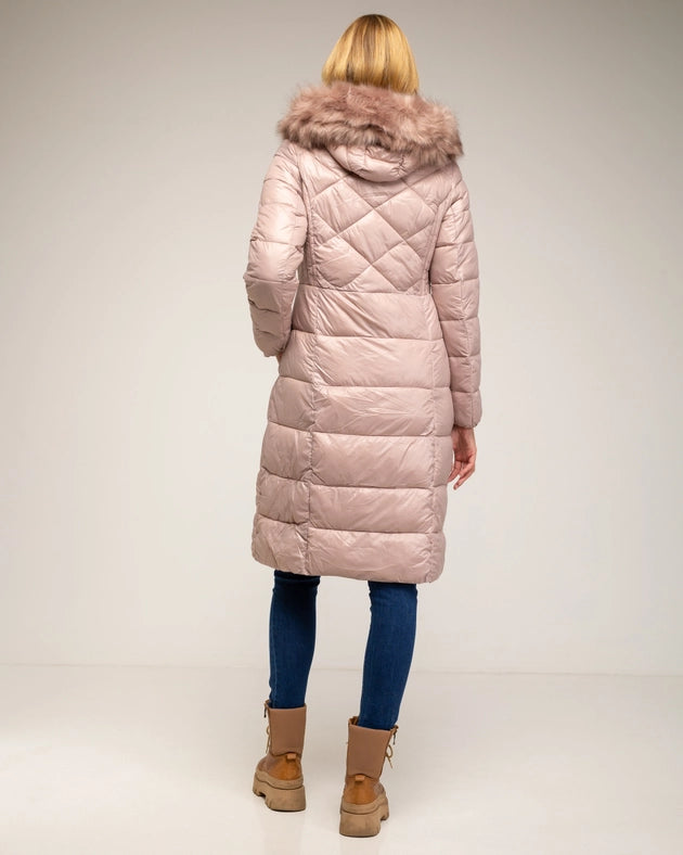 Long fitted anorack with removable hood and fur