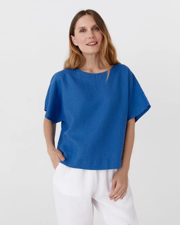 Loose-Fit Linen Top Midway in Cobalt Blue