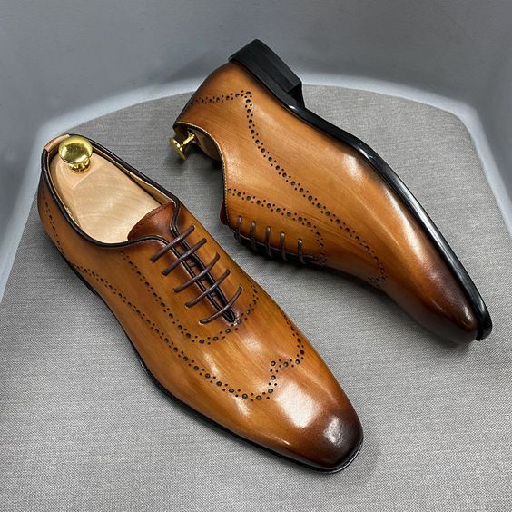 Men's Brown Leather Wingtip Brogue Dress Shoes