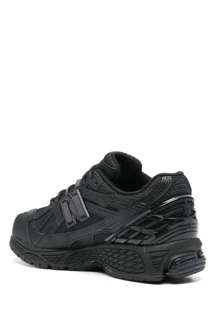 New Balance Sneakers Black