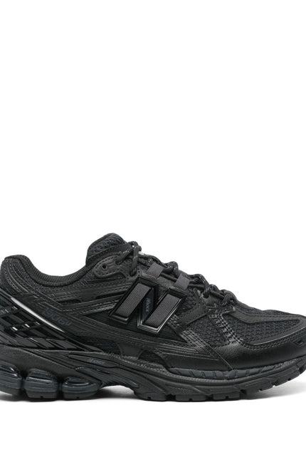 New Balance Sneakers Black