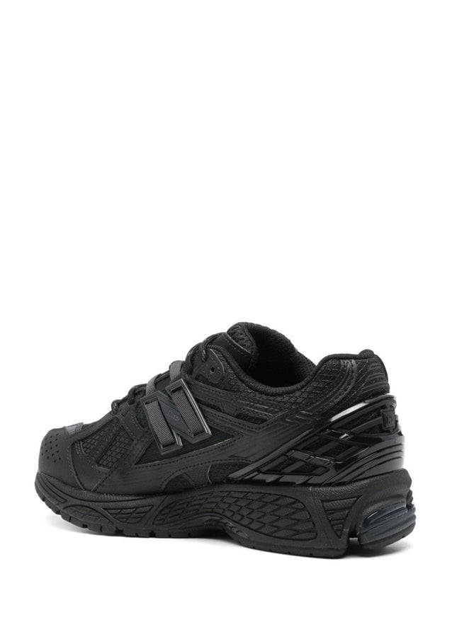 New Balance Sneakers Black