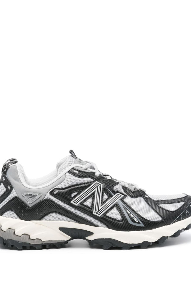 New Balance Sneakers Black