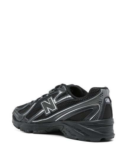 New Balance Sneakers Black