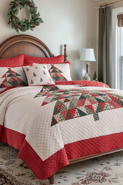 Patchwork Pine Reversible Quilt Set