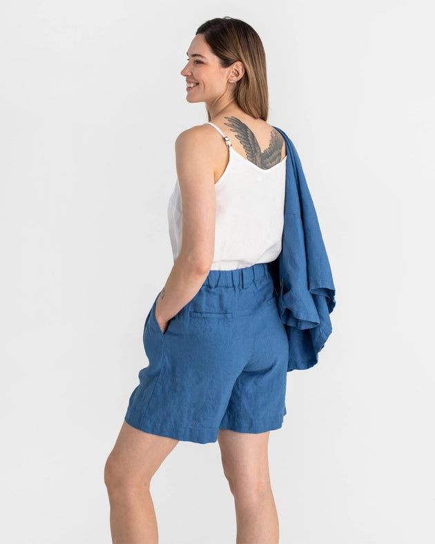 Pleated Linen Shorts Bagan in Cobalt Blue