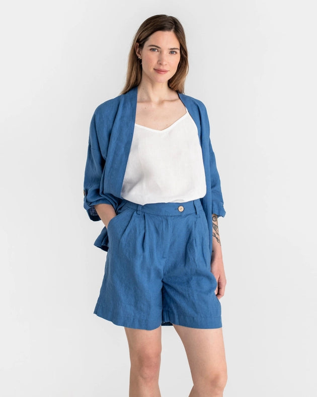 Pleated Linen Shorts Bagan in Cobalt Blue