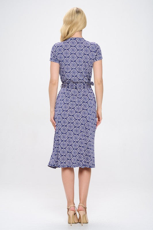 Print V neck Jersey Dress with Tie-4