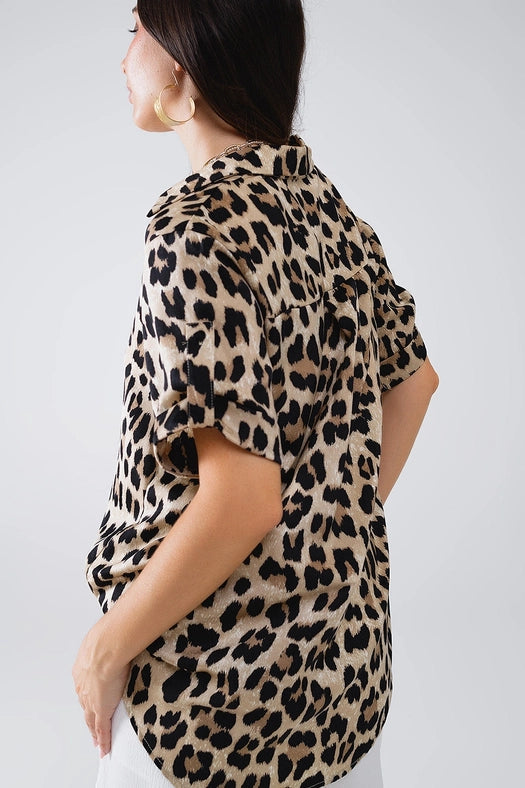 Relaxed Leopard Print Shirt with Rolled Cuffs