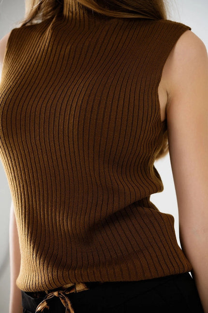 Sleeveless Fine Knit Wool Sweater in Brown