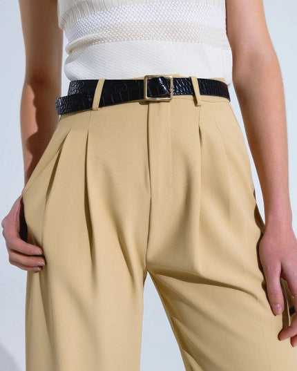 Straight Leg Trousers With Side Pockets And Darts In Beige