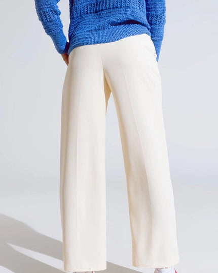 Straight Leg Trousers With Side Pockets And Darts In Cream