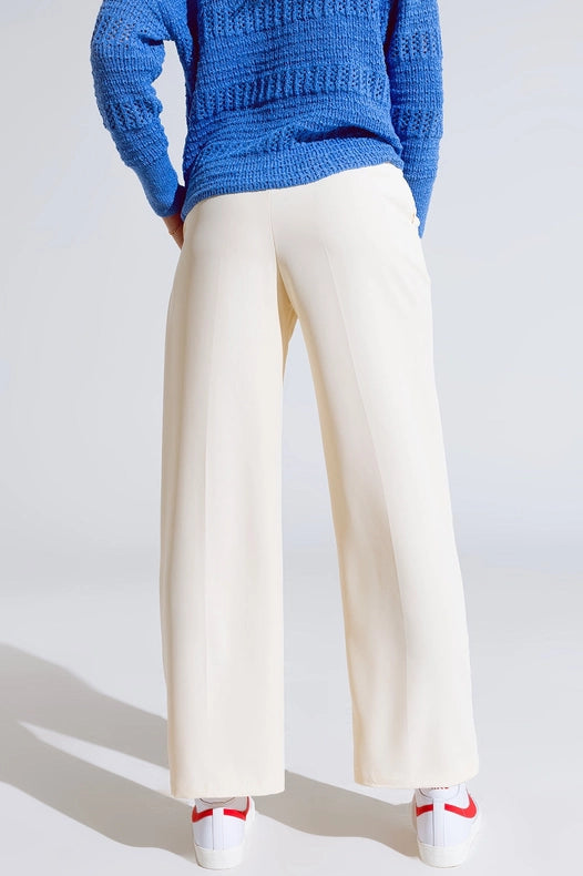 Straight Leg Trousers With Side Pockets And Darts In Cream