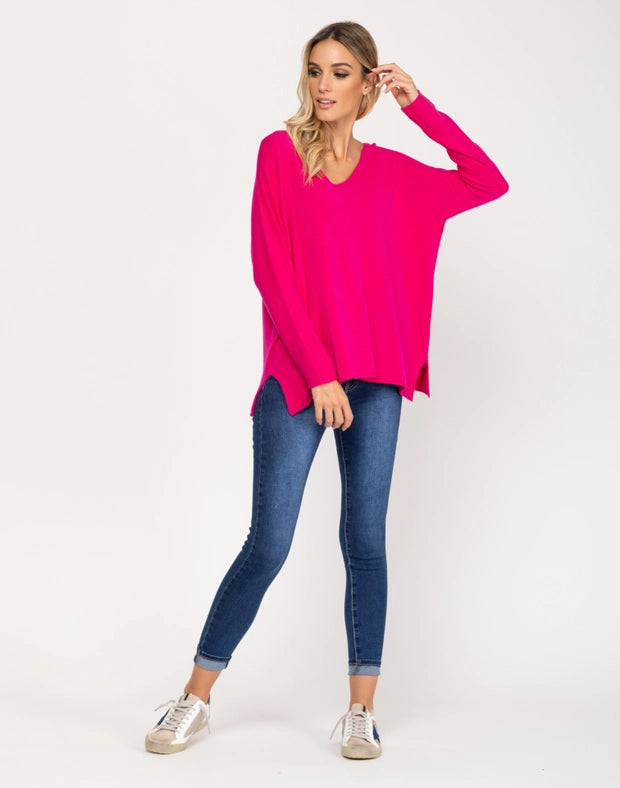 Wide knit sweater with V-neck