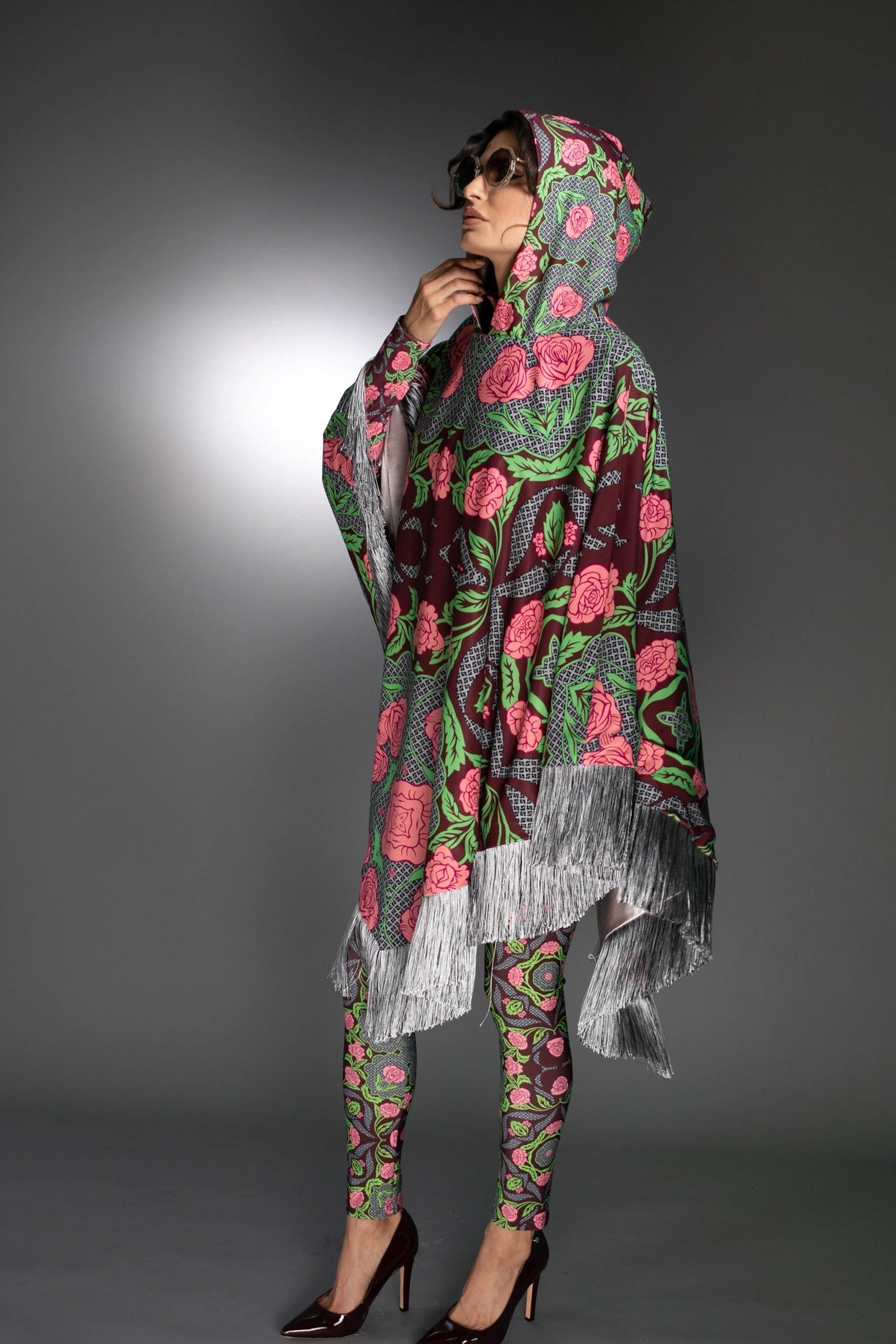 Floral-Printed Fabric Reversible Pink Rosses Floral Cape-Nuvula-Urbanheer