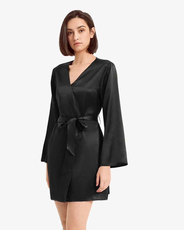 Loose Collarless Silk Black-Robe-MommeSilk-Urbanheer